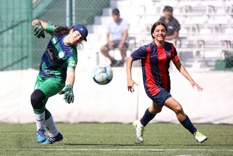 Eliana Medina, la marcosjuarense multicampeona de fútbol