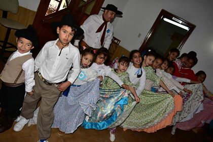 Envianos tu foto, video o mensaje de audio a nuestras líneas