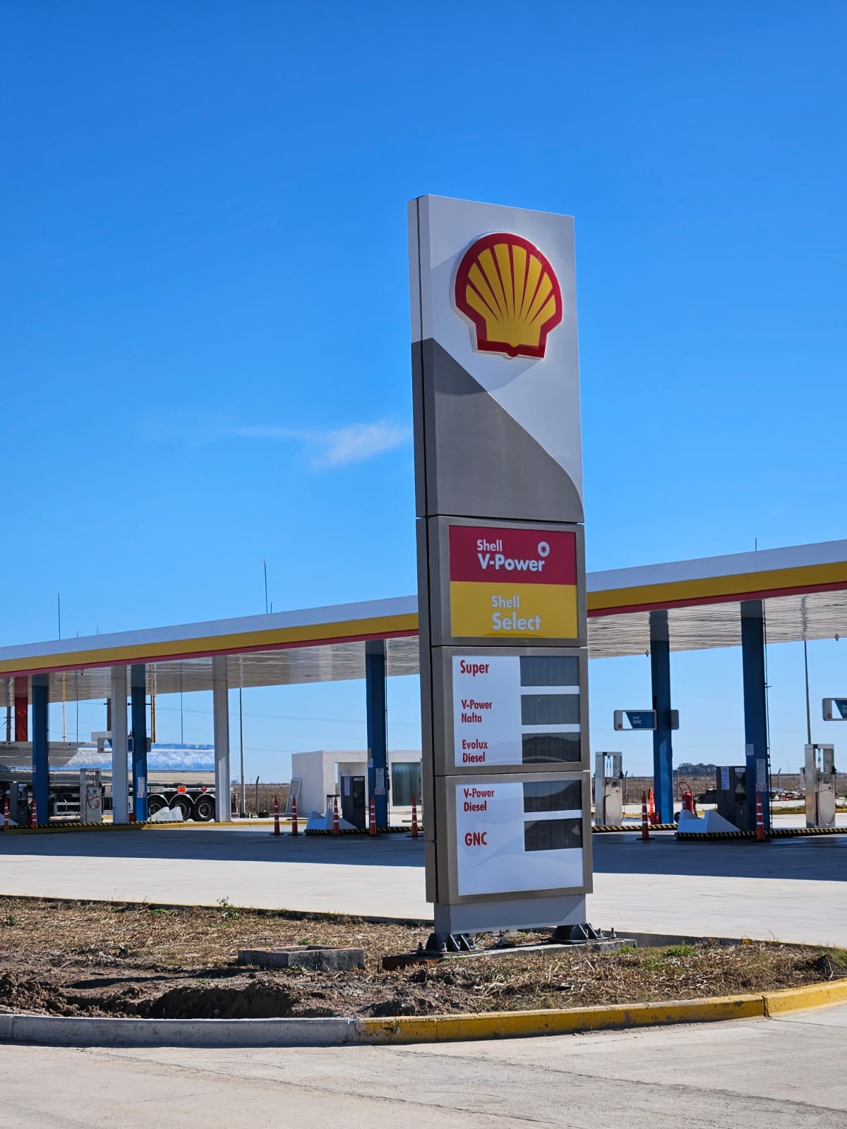 La nueva estación Shell en la autopista asegura la posibilidad de 80 nuevos puestos de trabajo