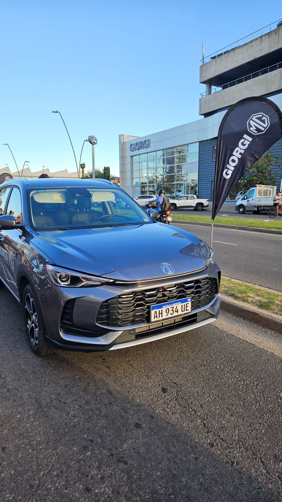 Con tradición y futuro: así presentó Giorgi Automotores el nuevo espacio de MG en Rosario