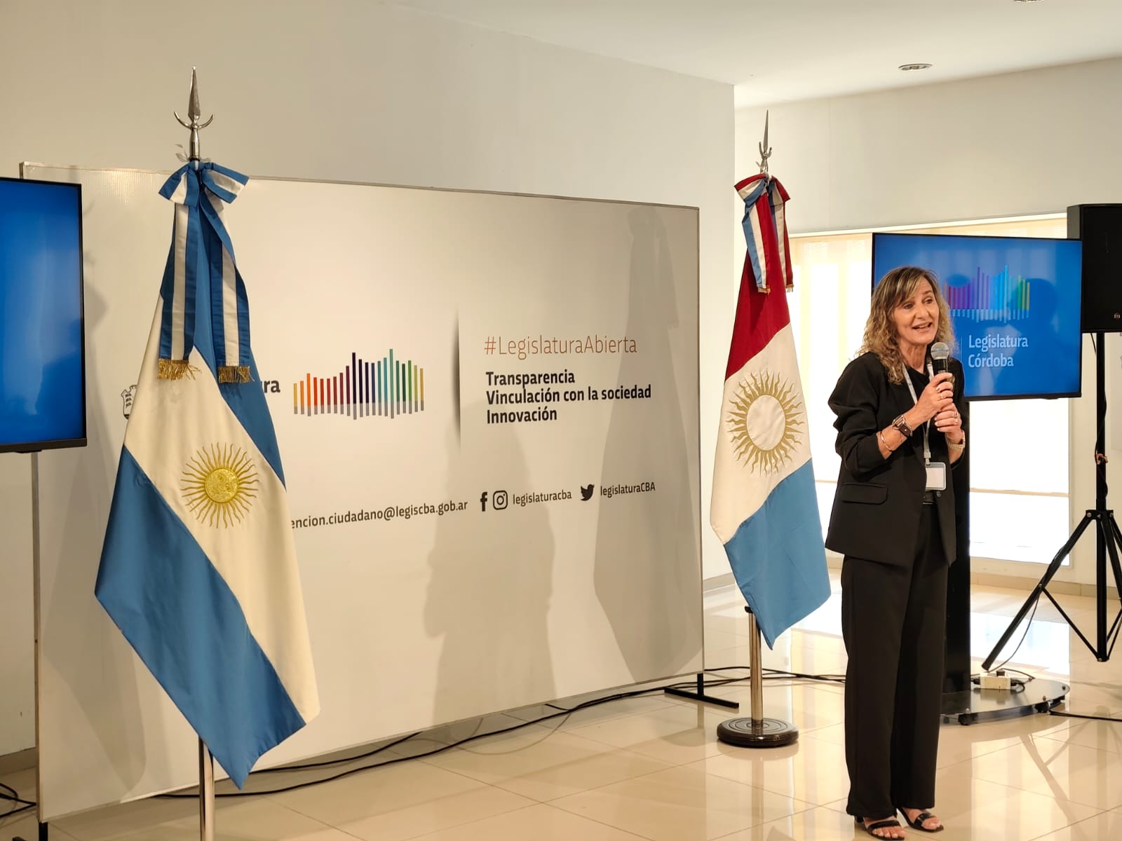 “Miradas que Incluyen”: la muestra de inclusión laboral del Taller CE.CA.L premiada en la Legislatura de Córdoba