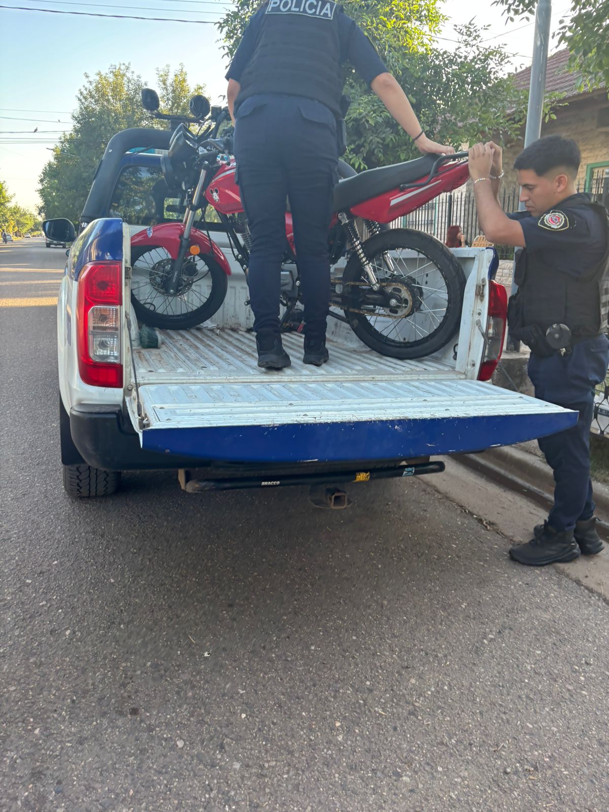 Fin de semana: 14 vehículos secuestrados y un detenido por circular en una moto robada 