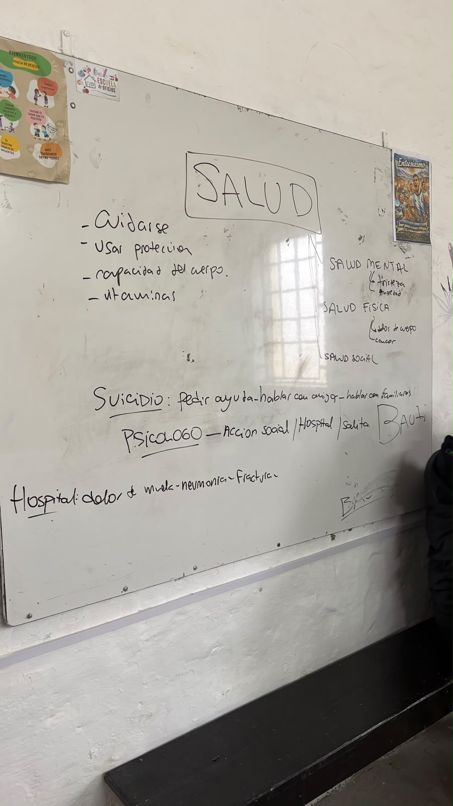 La Escuela de Oficios suma valor al Ropero Comunitario con un proyecto de reutilización de prendas