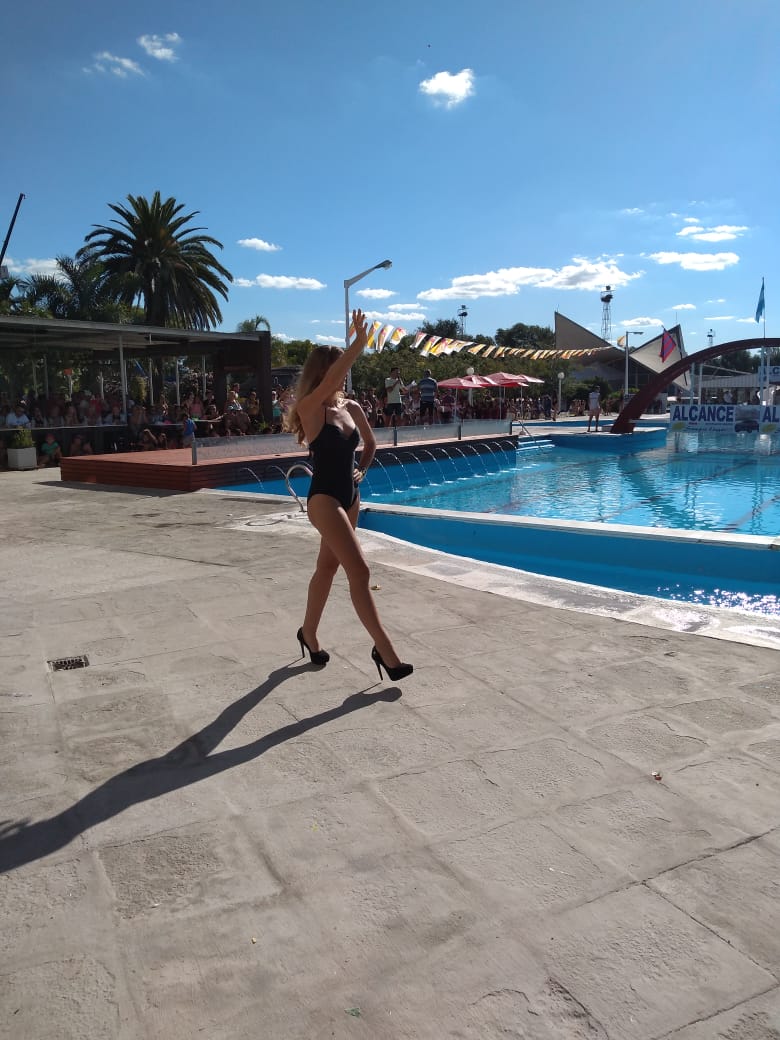 Lourdes Sosa, de Chaco, es la nueva reina Fiesta Nacional del Trigo