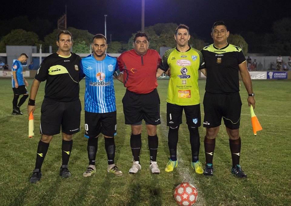 Justo a los 40 años Damián Di Yenno, el enorme golero de San Martín,  le dice adiós al fútbol