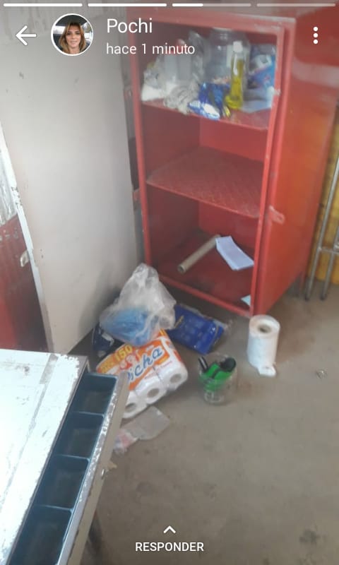 Armstrong:  robaron botines, pelotas y el bufét de Barraca