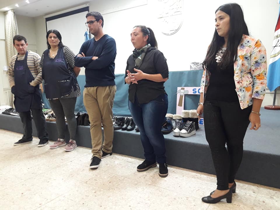 Finalizó el taller de compostura de calzados