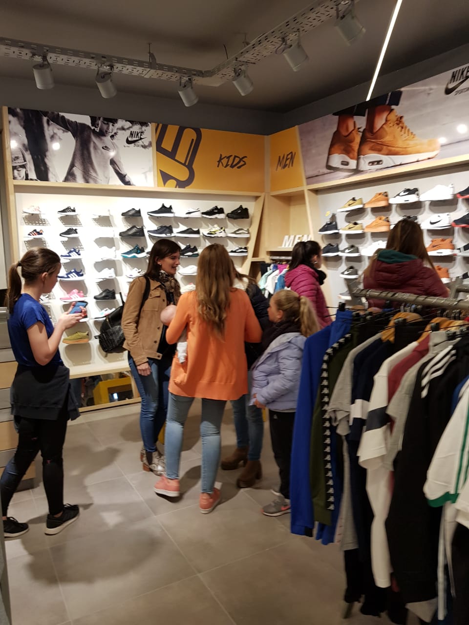 Luego de la inauguración de Henzy, reformarán Rossetti como All Sport  

