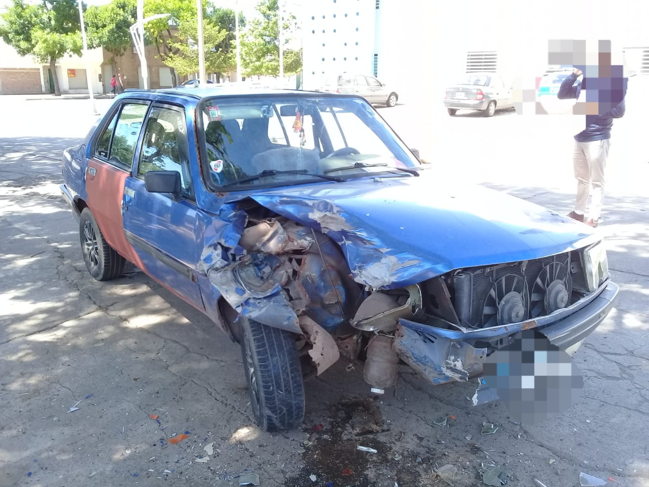 Bomberos traslado heridos de dos accidentes en zona urbana de Leones