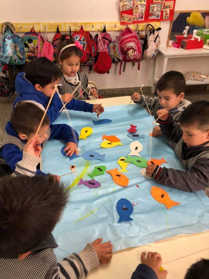 Jardín Alberdi festeja su día convocando a decorar los frentes de las casas