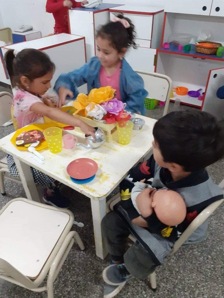 Jardín Alberdi festeja su día convocando a decorar los frentes de las casas