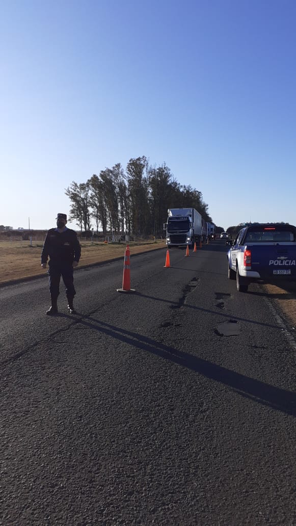 Funciona el control sanitario en la autopista en el ingreso a Marcos Júarez