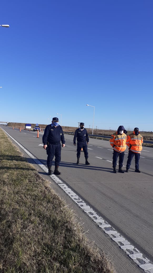 Funciona el control sanitario en la autopista en el ingreso a Marcos Júarez