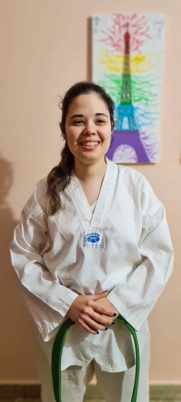 Es hipoacúsica y compite para representar al país en taekwondo