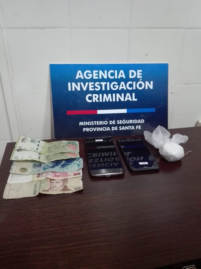 Lo detuvieron por tenencia de cocaína en un control vehicular