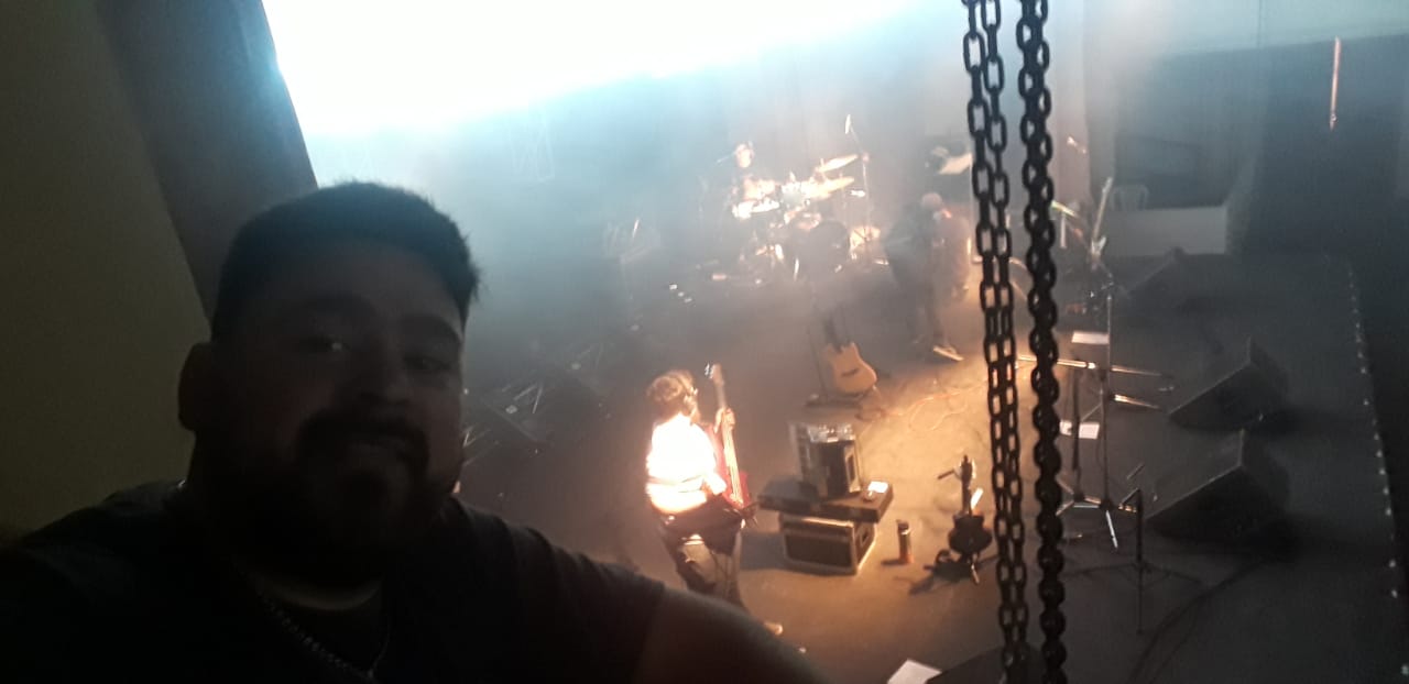 Sábado 18 horas: 