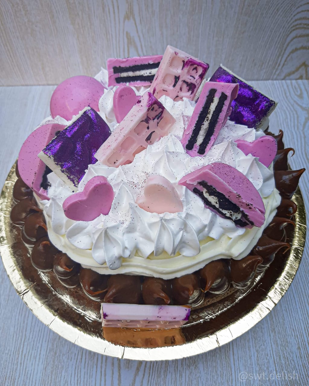 Tiene 19 años y en pandemia emprendió la venta de pastelería
