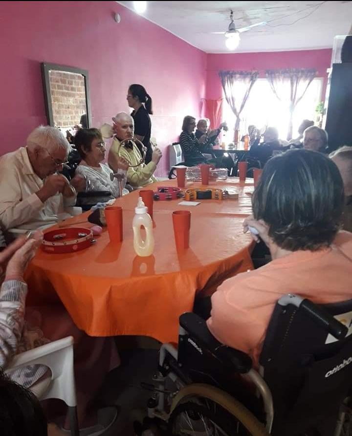 María Rita Cisneros: “Con la musicoterapia se mejora la calidad de vida de los ancianos”