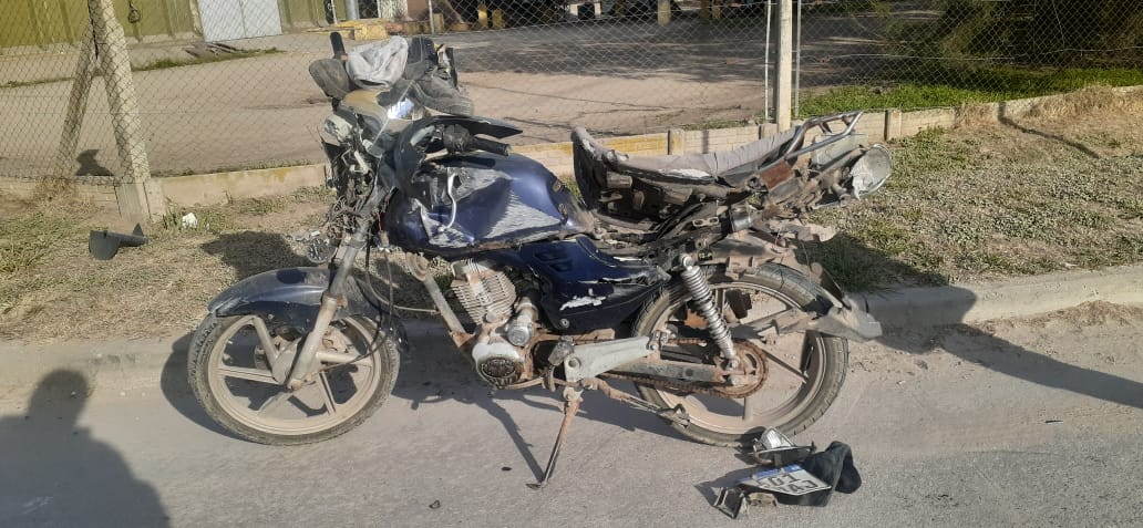 Joven sufrió fractura de fémur en un accidente

