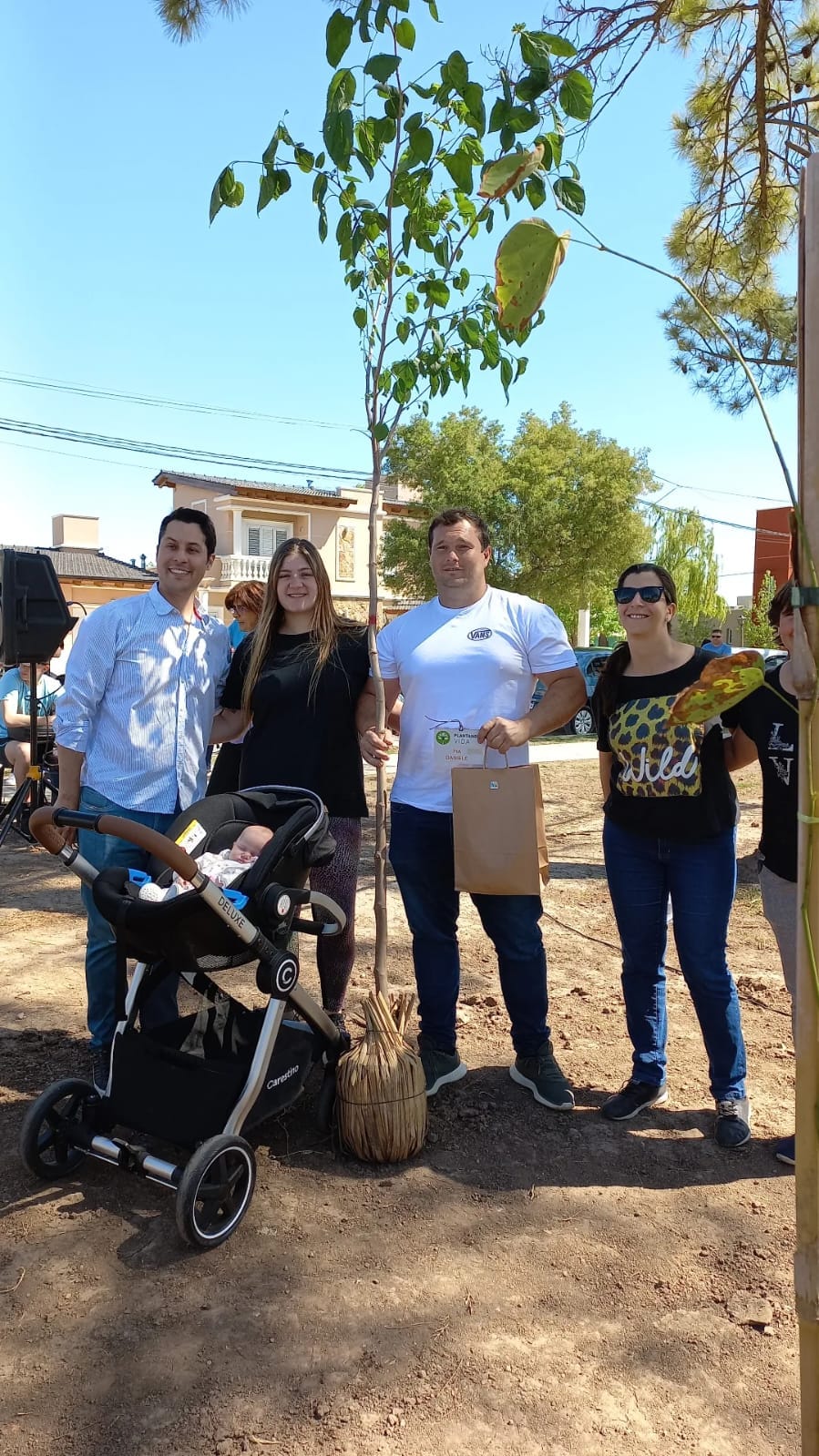 306 árboles plantados con el programa “Plantando Vida” en un año