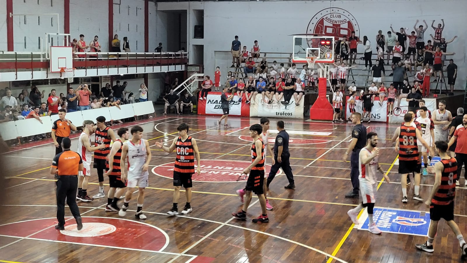 Argentino le ganó el tercer juego a Carcarañá y es finalista de la Cañadense