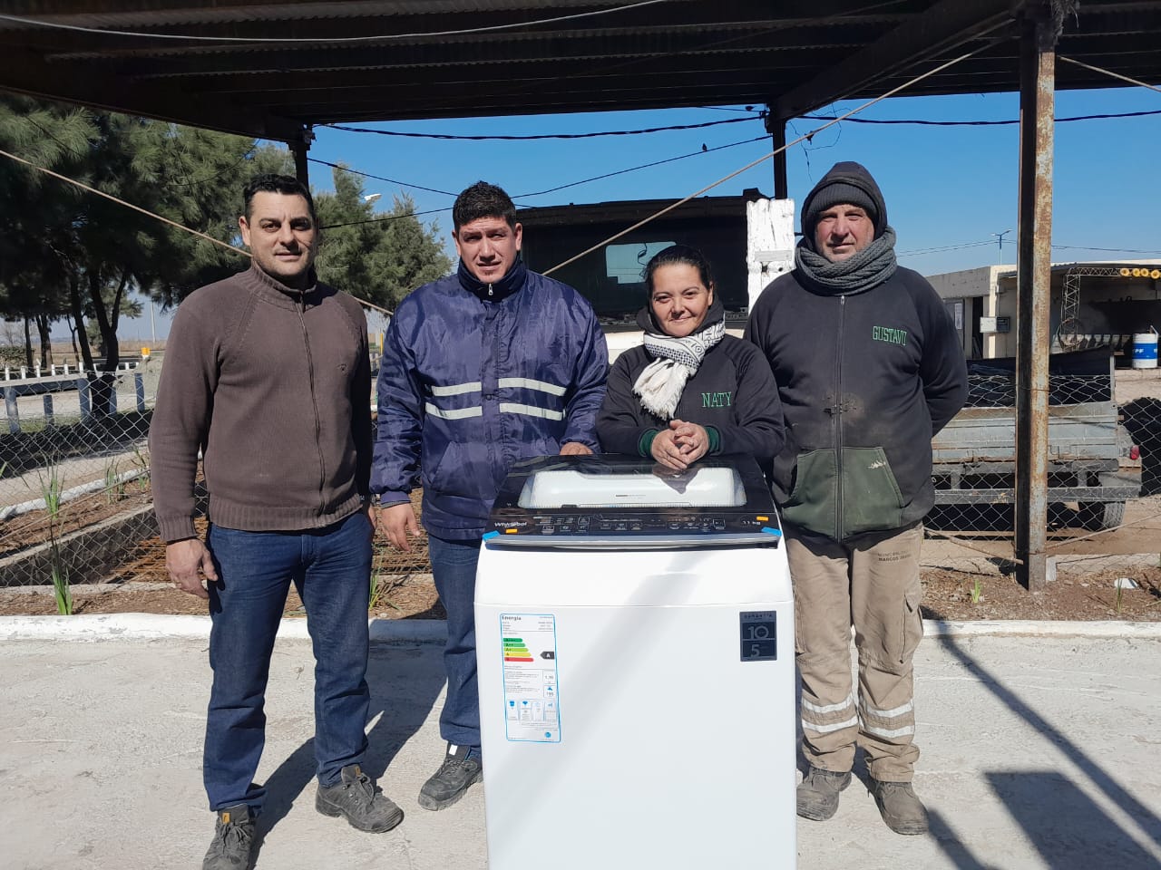 Cooperativa G.I.R recibió un lavarropas por parte de la gestión municipal