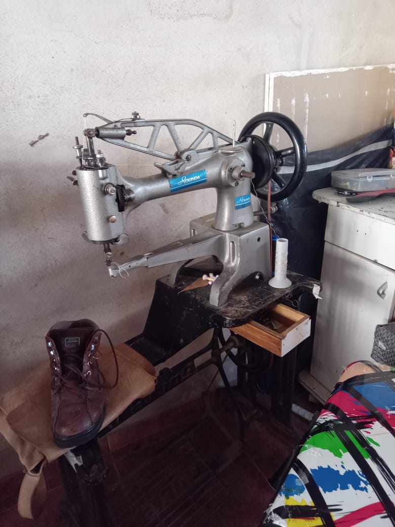 Mari Machado, la única mujer zapatera en Marcos Juárez