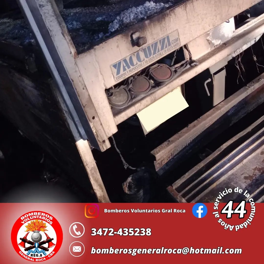 Falleció un conductor al incendiarse la carga de su transporte tras un choque