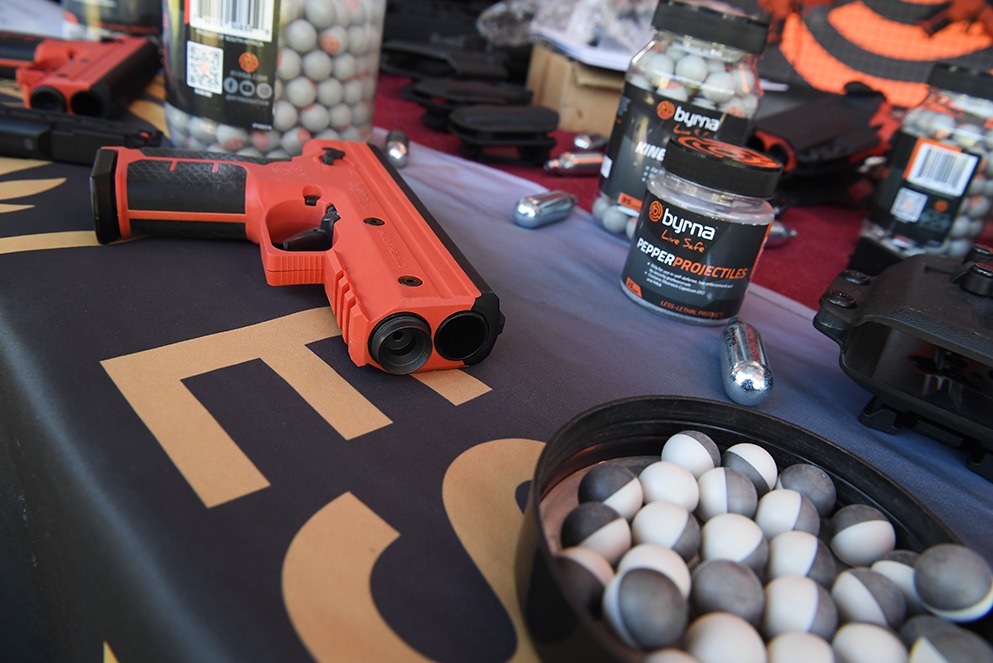 La Policía de Córdoba ya cuenta con 5.000 armas de letalidad reducida 